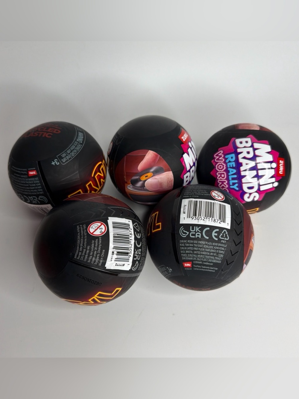 ZURU Mini Brands Really Works Vinyl Series 1 Bundle of 5
